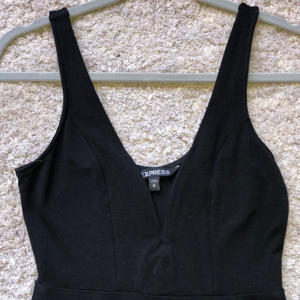 Express dress - Picture 2 of 2